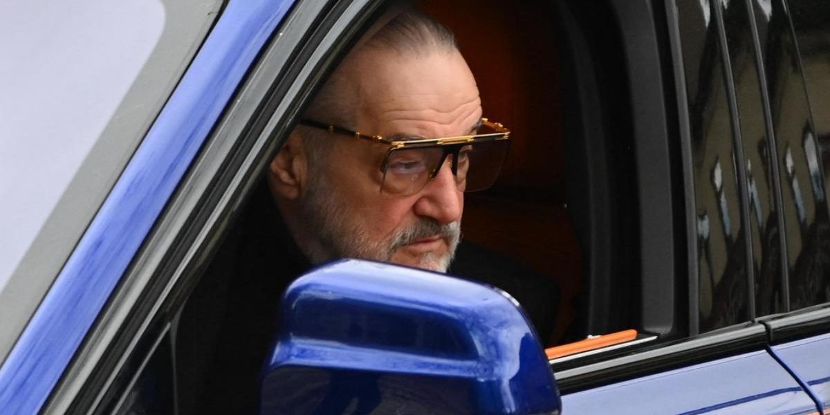 Becali, prins cu 109 km/h, reacționează: „Punem șofer, asta e!”