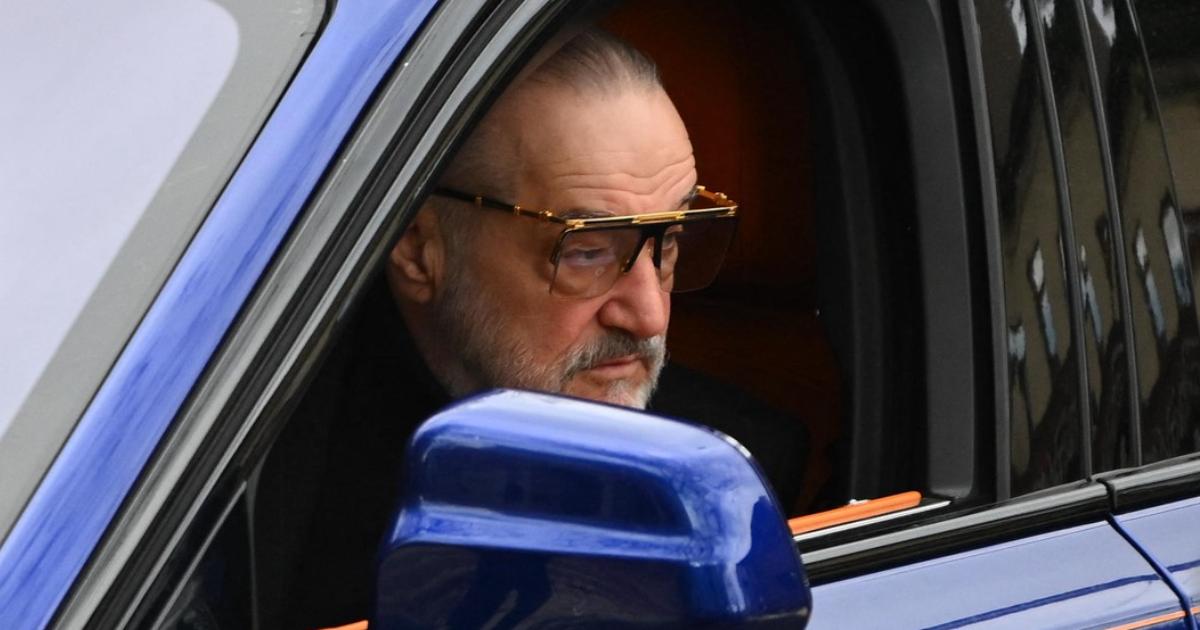 Becali, prins cu 109 km/h, reacționează: „Punem șofer, asta e!”