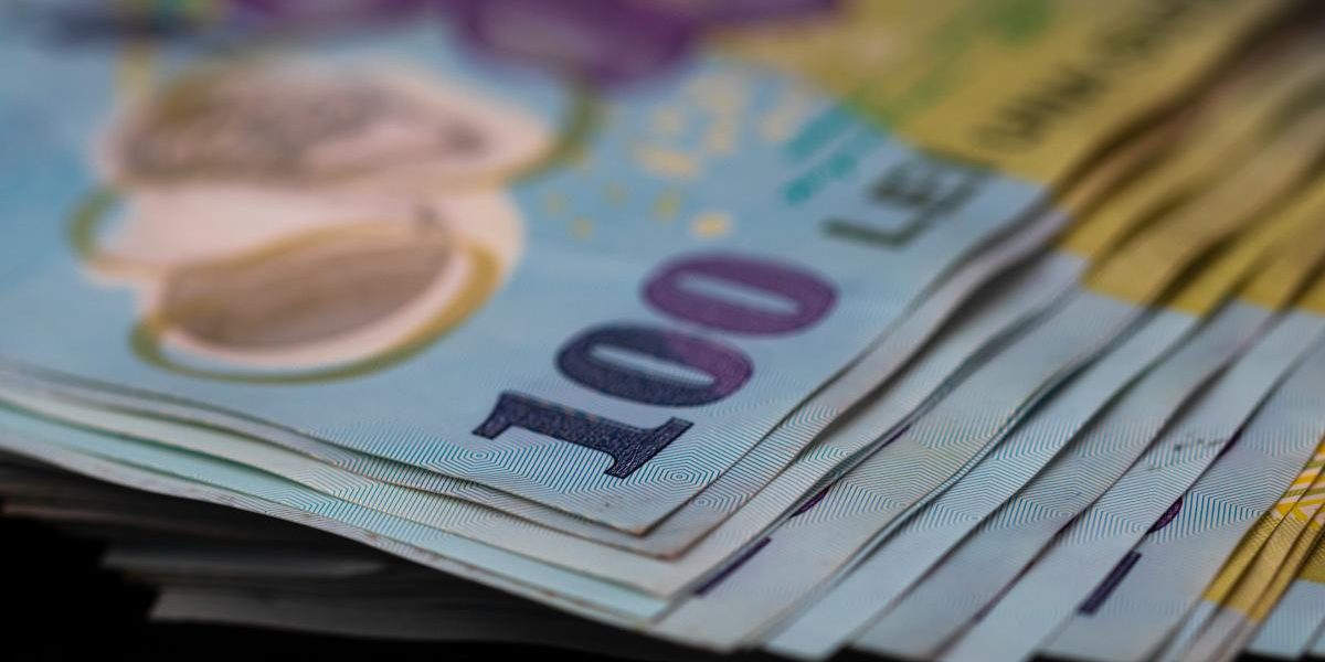 FMI, lovitură pentru România: Prognoza de creștere, înjumătățită, șomaj și inflație mai mari