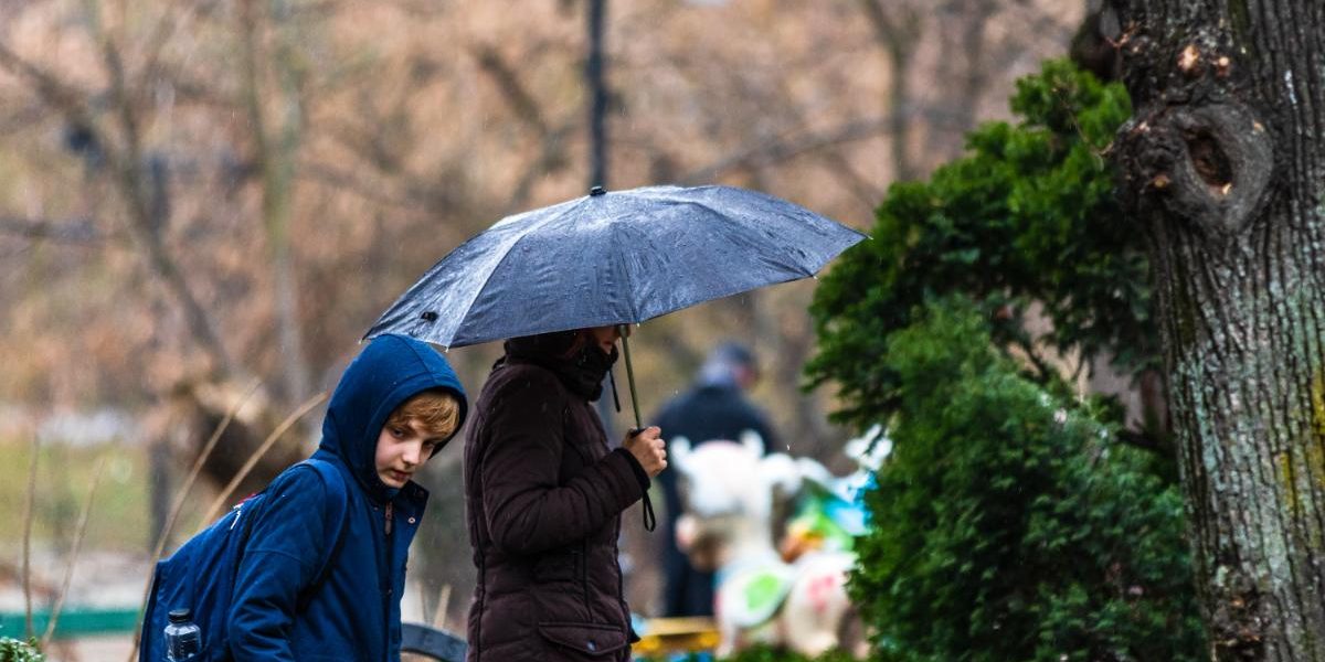 Vreme ploioasă în România: Prognoza meteo pentru 1 Mai