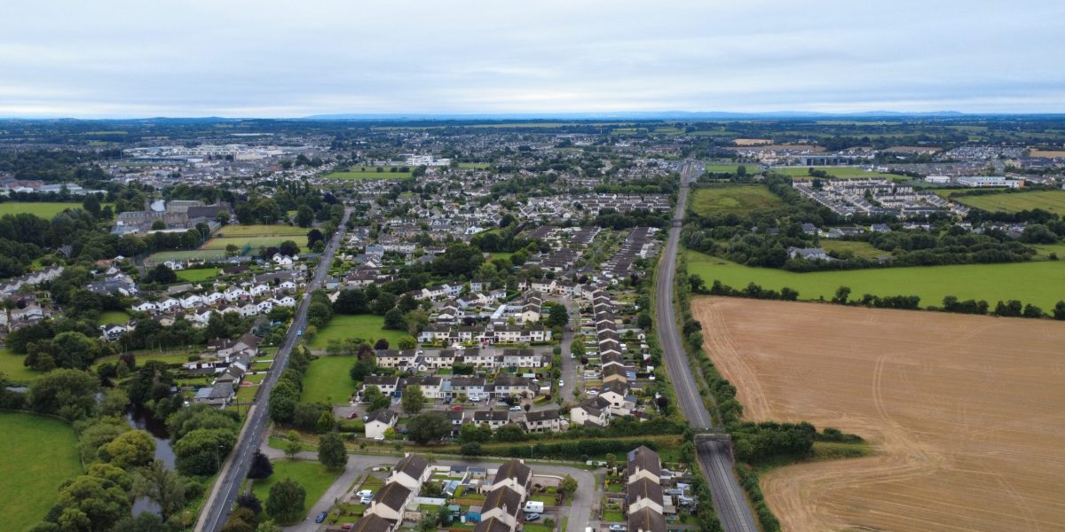 Sat irlandez scos la vânzare cu 20 milioane euro: Afacerea vieții sau țeapă monumentală