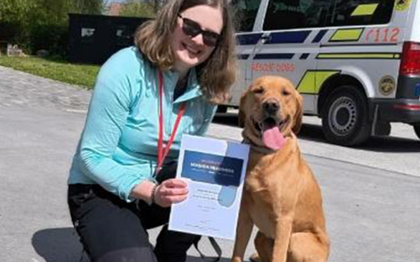 Tobi, câinele certificat pentru misiuni de salvare: România are un erou canin
