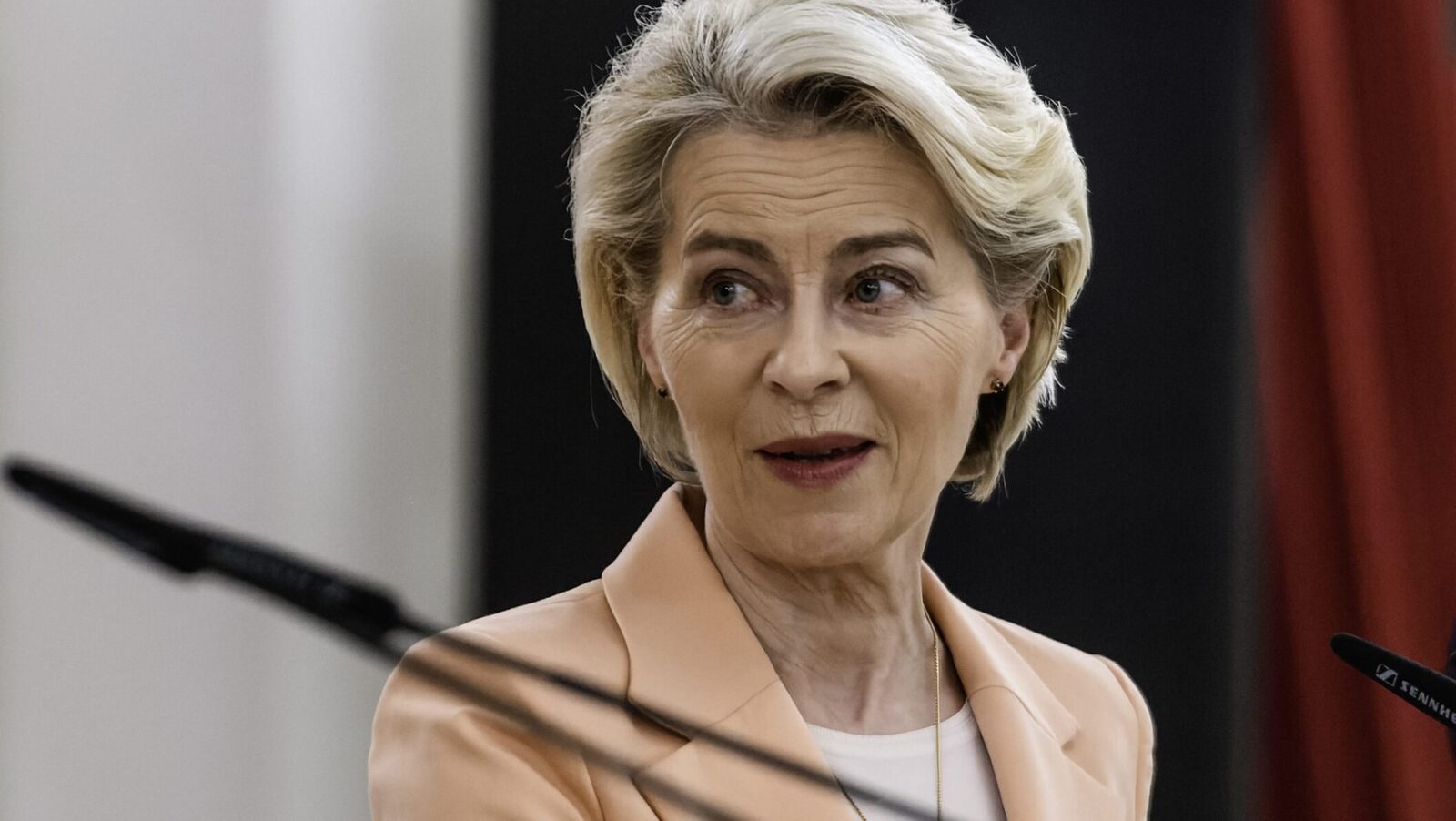 Europa, în șoc după victoria lui Peter Magyar în Ungaria: Ursula von der Leyen, reacție rapidă
