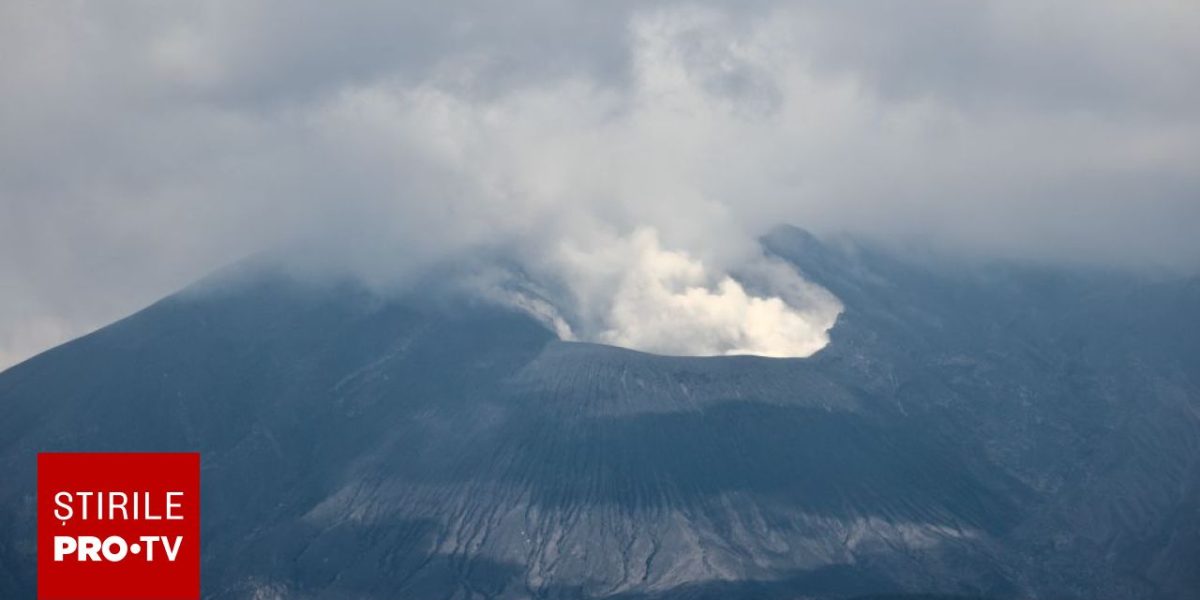 Sakurajima, revărsare de fum uriașă: Vulcanul japonez erupe după luni de tăcere