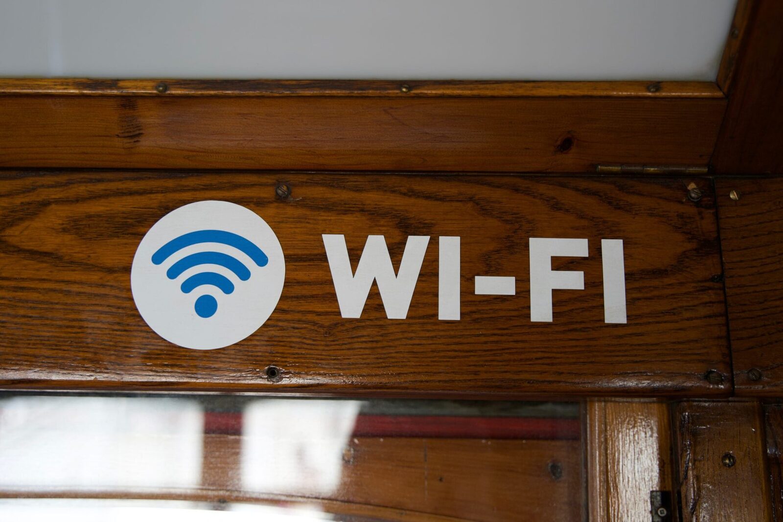 Noua rețea Wi-Fi: De ce viteza „superioară” e doar… o iluzie