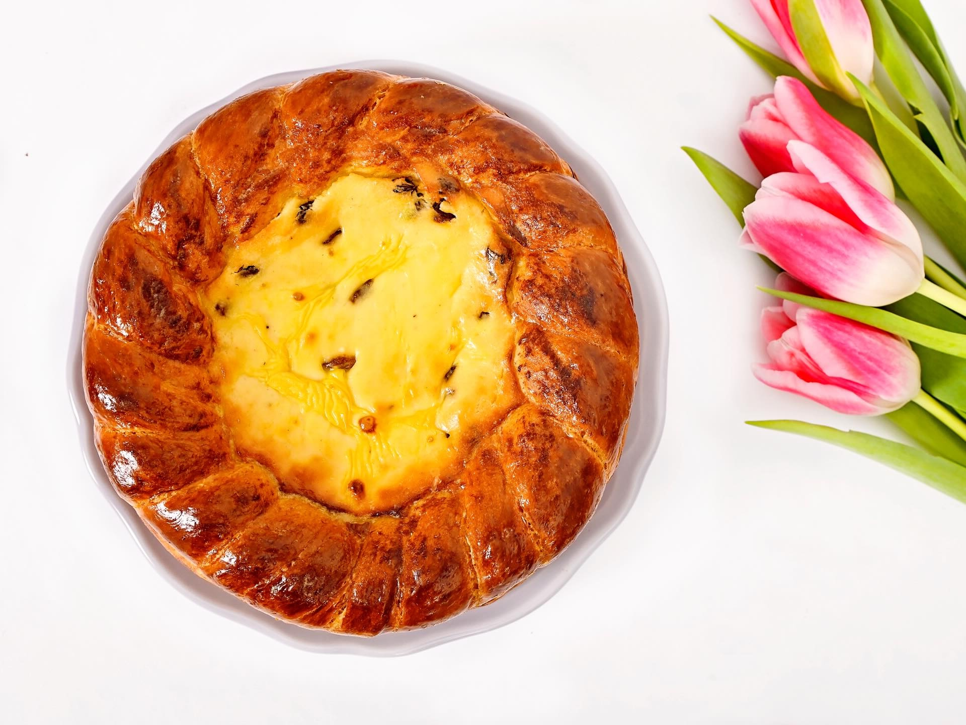 O tradiție de sărbătoare care trece din generație în generație, pasca este simbolul culinar al Paștelui în România