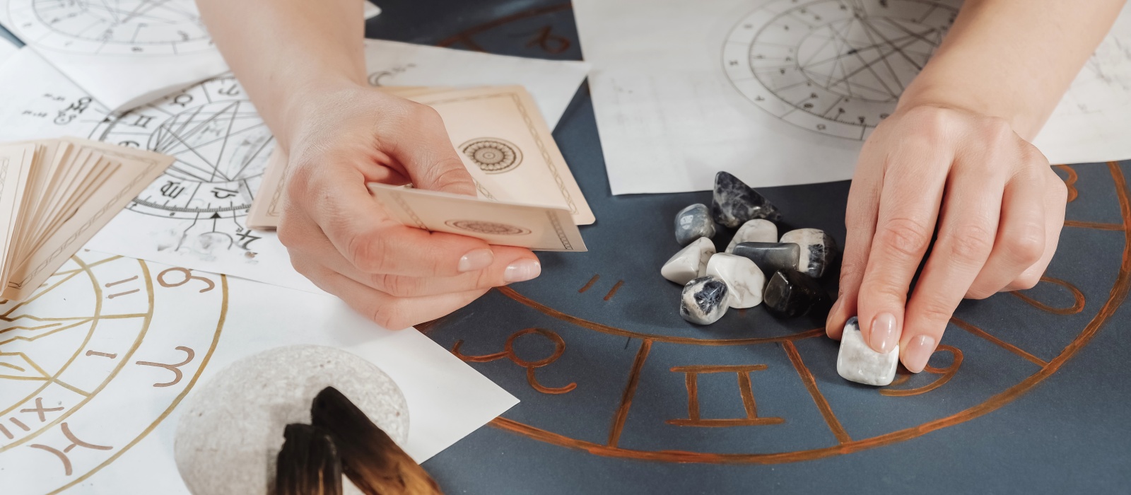 Zodii norocoase până la Paște: Schimbări majore pentru acești nativi