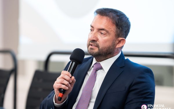 TAROM continuă restructurarea: Boeing 737 MAX, din vară, pe cerul României