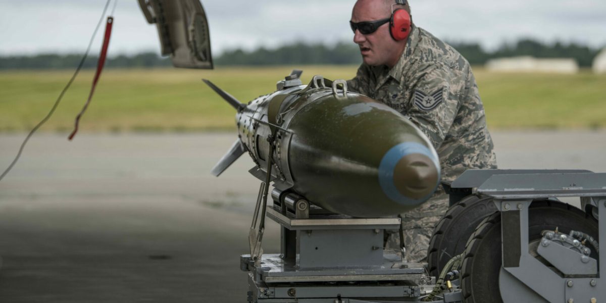 SUA vinde armament de 8,6 miliarde dolari către Qatar, Kuweit, Emiratele Arabe și Israel