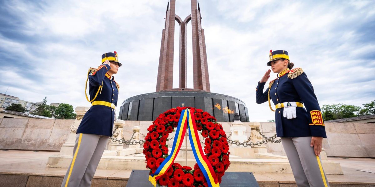 Astăzi, România onorează eroii: amintirea lor, veșnică în inimile noastre