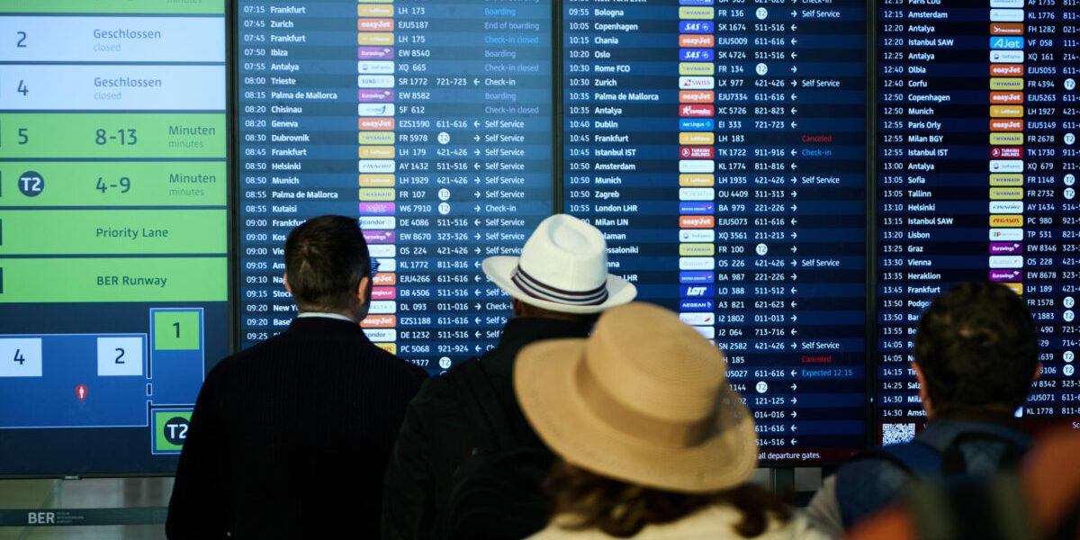 Evită întârzierile din aeroport: trucul unui expert în călătorii pentru vacanțe reușite
