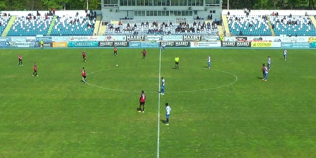 Protest la un club din Liga 2: Jucătorii, neplătiți de trei luni, au blocat terenul