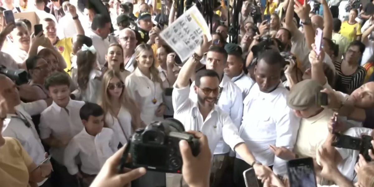 Columbia, sub asediu: Peste 400.000 de soldați pentru prezidențiale, pe fondul violențelor