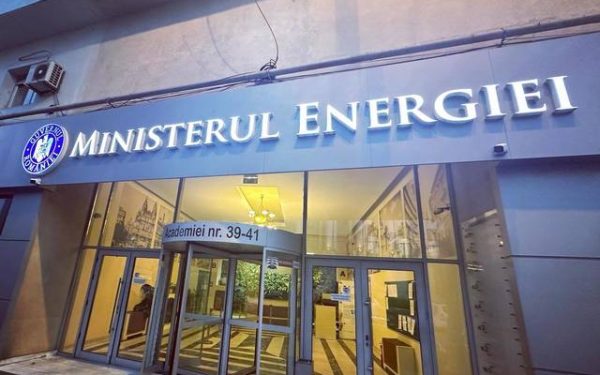 Bolojan, înainte de demitere: Schimbare majoră la Ministerul Energiei