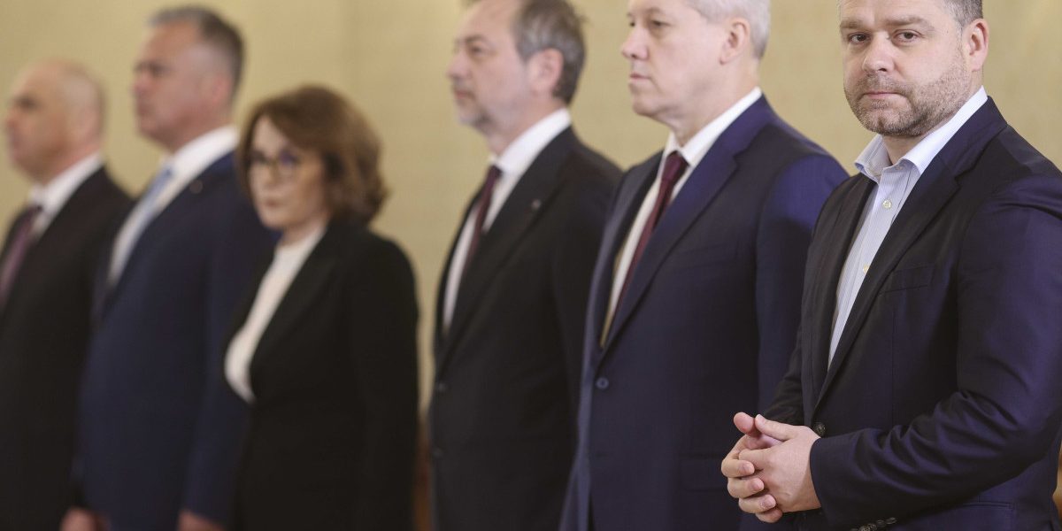 Motreanu (PNL) lovește PSD și AUR: „Sunt același sistem”, amintește voturi pentru Simion