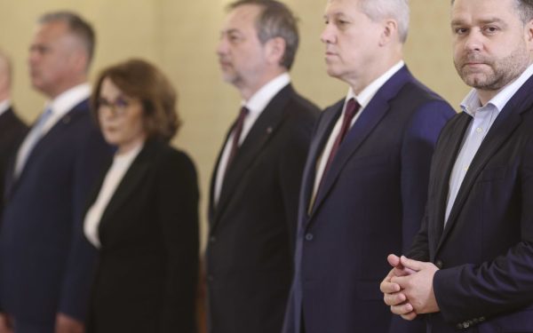Motreanu (PNL) lovește PSD și AUR: „Sunt același sistem”, amintește voturi pentru Simion