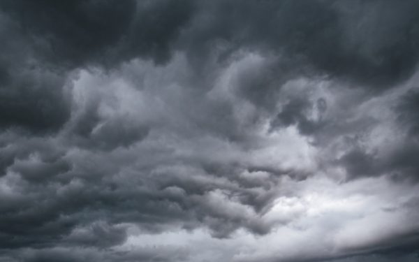 Alertă METEO: Furtuni și vijelii în România. Ce se întâmplă la București?