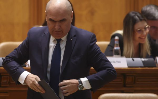 Liberalii, foc și pară: Au votat sfârșitul alianței cu PSD după Bolojan