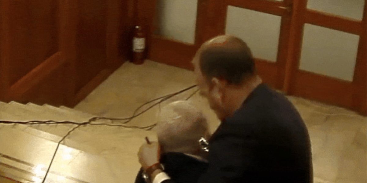 Începe procesul bătăii din Parlament: Vîlceanu și Roman, față în față, după doi ani