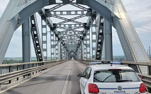 Podul peste Dunăre se închide pe 4 Iunie: Lucrările se finalizează luna viitoare