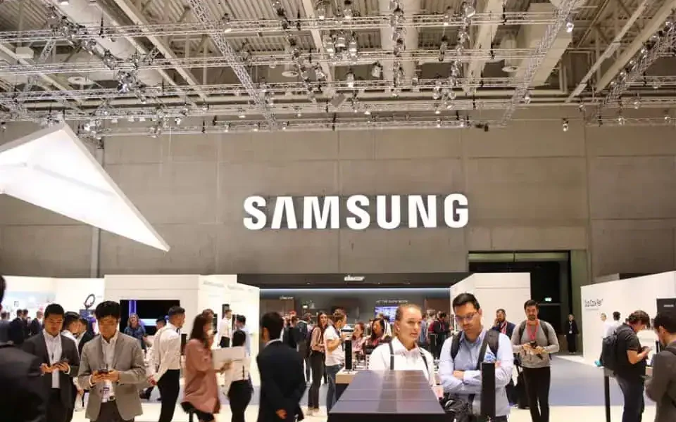 Samsung, în pragul celei mai mari greve: 45.000 de angajați protestează