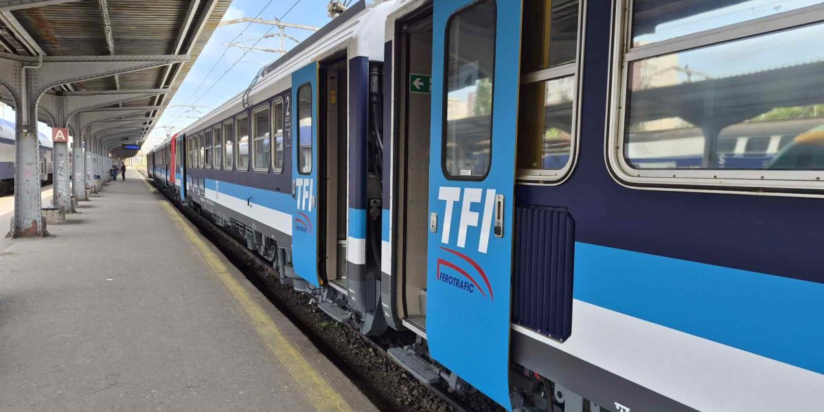 Primul tren Intercity privat rulează între București și Suceava