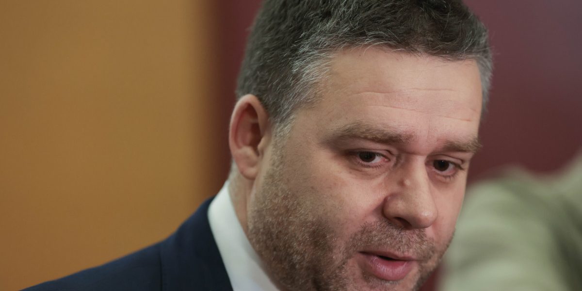 Ciucu, derutat: De ce Dan îl „menajează” pe PSD, nu-i dă guvernarea