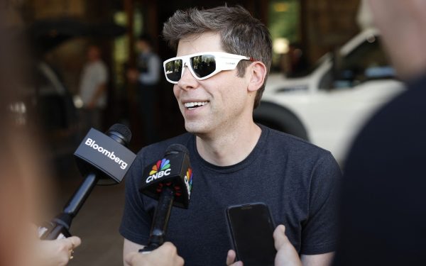 OZN-ul „Apocalipsa locurilor de muncă”: Sam Altman, optimist în fața concedierilor