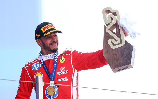 Hamilton, victorie crucială. Lupta la titlu, redeschisă după prăbușirea lui Antonelli