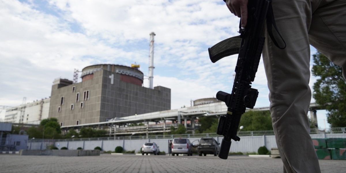 Zaporojie: Alimentarea externă a centralei nucleare, oprită! AIEA lansează alerta