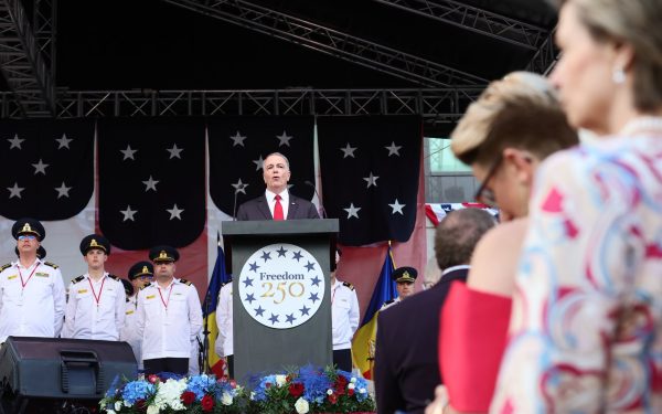 Ambasada SUA: O seară diplomatică de succes la București