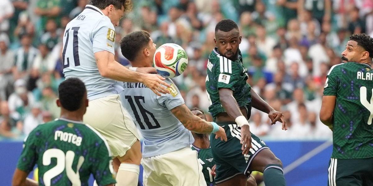 Arabia Saudită, egal cu Uruguay. Bielsa, blocat de „verzi”