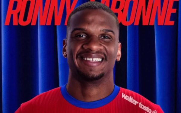 Fanii Caen, furioși după transferul lui Labonne la FCSB