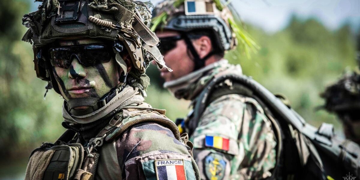 Toma (NATO) îl atacă pe Veștea: Sabotează efortul colectiv