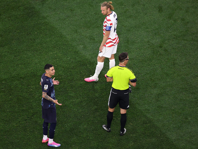 VAR-ul încurcă jucătorii SUA-Paraguay: Confuzie totală