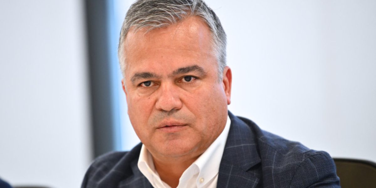 Guvernul Veștea: Lista miniștrilor la Parlament, azi seară? Cine intră în cabinet