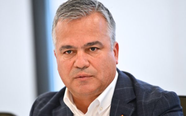 Guvernul Veștea: Lista miniștrilor la Parlament, azi seară? Cine intră în cabinet