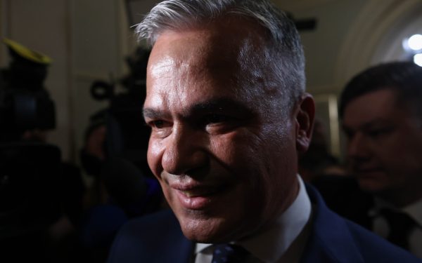 Veștea ignoră PNL, merge mai departe: PSD așteaptă UDMR, apoi merge la Ciucă