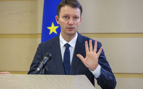 Mureșan în apărare: Nicușor Dan cere prea mult?
