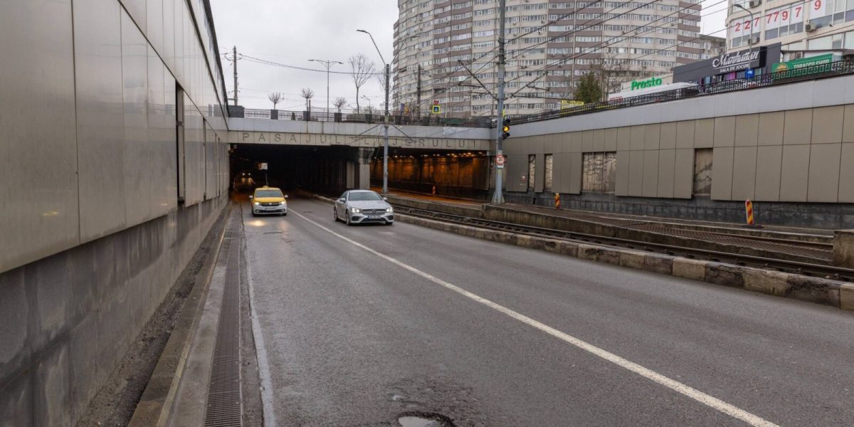 Trafic blocat în Lujerului, miercuri noaptea