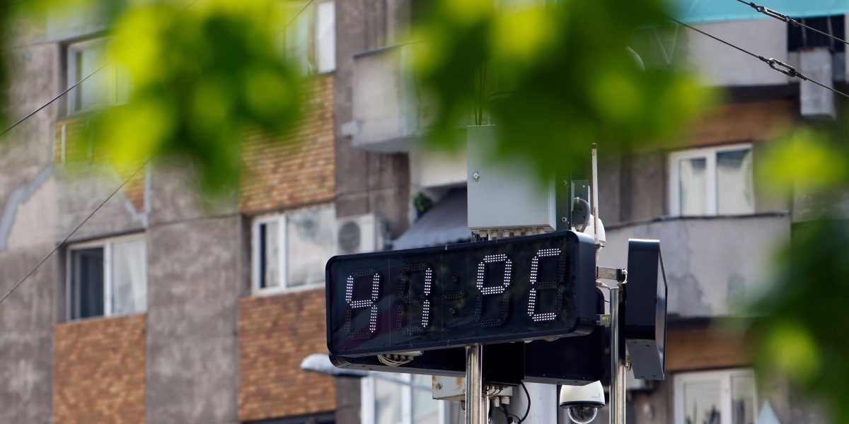 Caniculăextremă în România: ANM, cod roșu pe hartă, 41 de grade viscolant