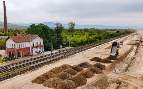 Trenul de Vest, CINCI ANI BLOCAT pentru modernizare