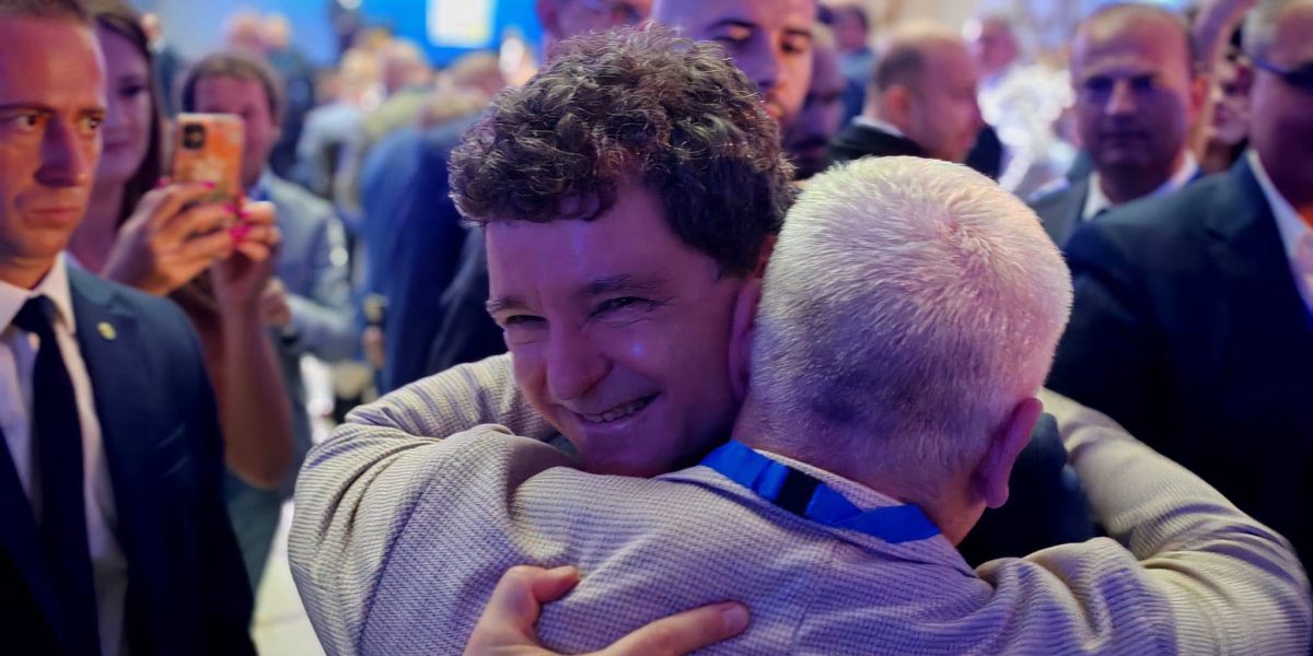 Roman: Nicușor Dan a sunat parlamentari PNL pentru suspendare
