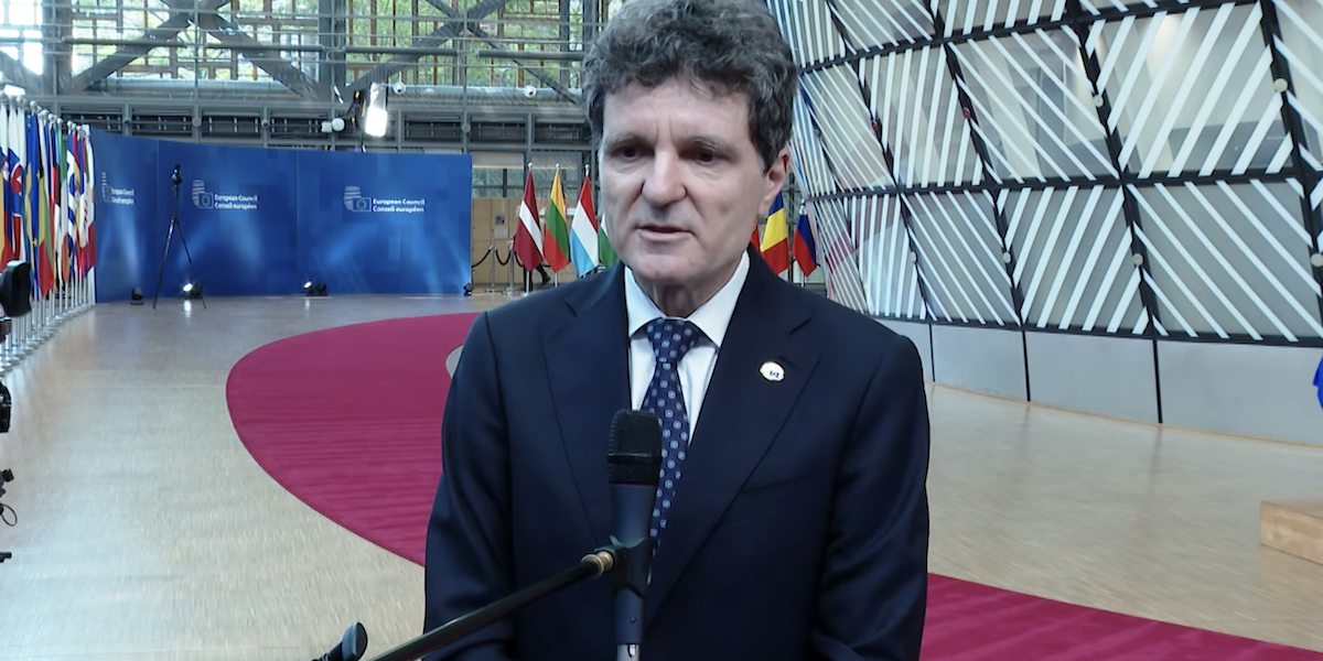 Nicușor Dan, mitul independentului a murit. De ce partidele fac forța democrației