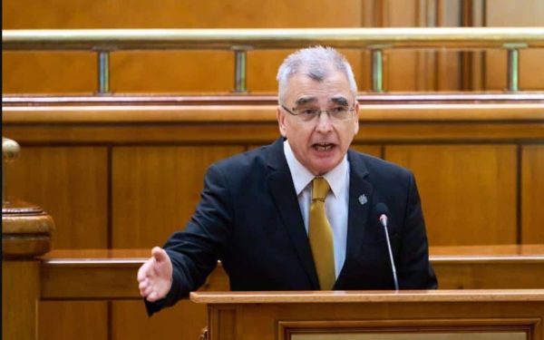 AUR: Parlamentarii nu vor vota Guvernul Veștea