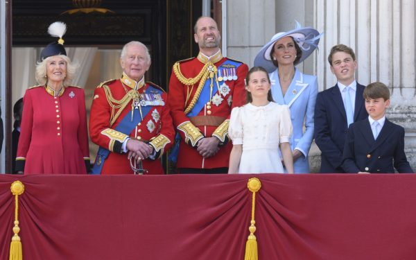 Regele Charles, aclamat la Londra. Louis, starul zilei