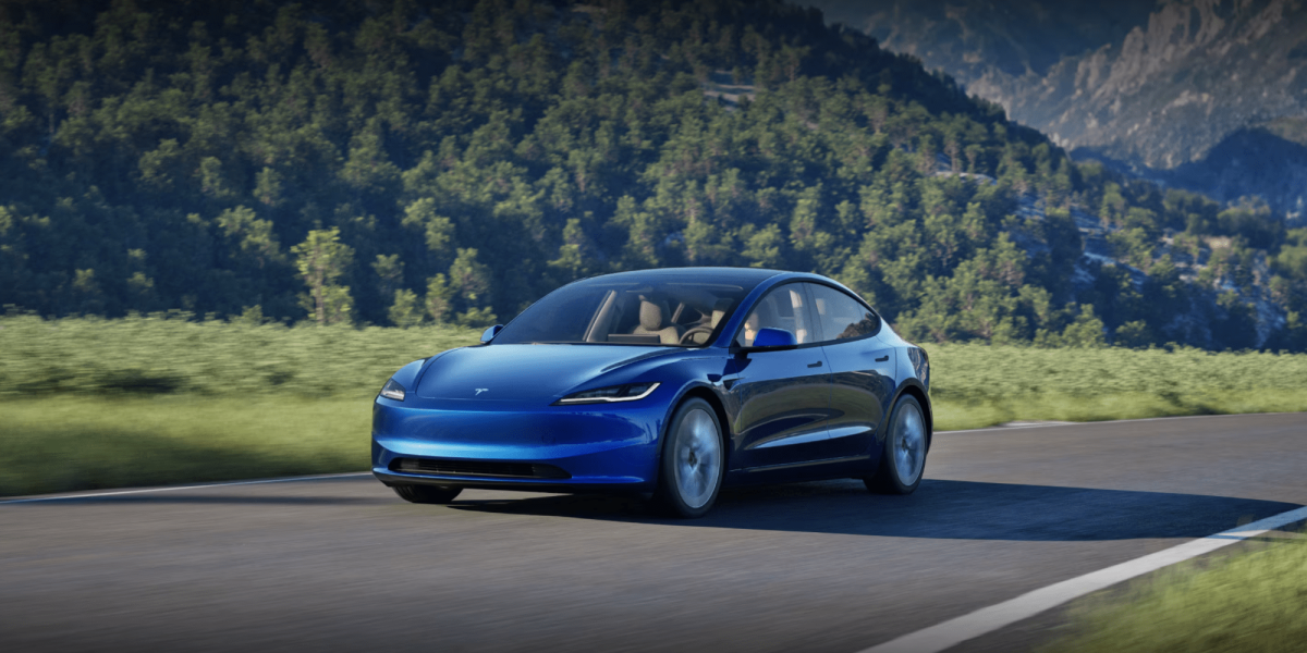 Tesla domină, BYD atacă: Piața auto electrică din România înflorește în 2026