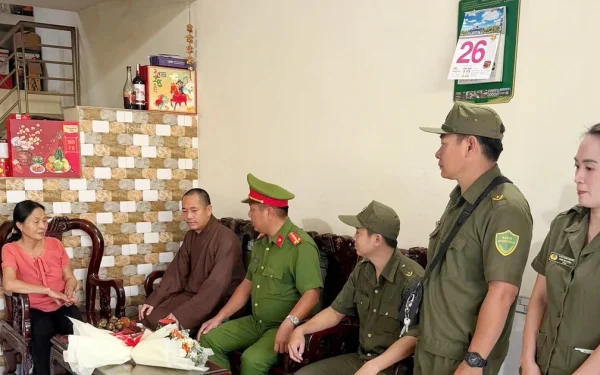 Polițiștii din Long Binh schimbă jocul cu inițiativa „TOP 3”