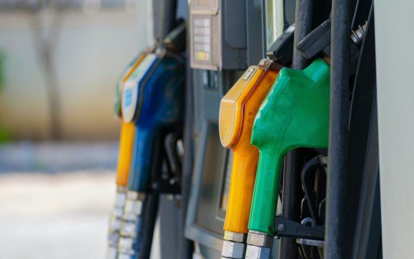 Rusia dă prioritate combustibilului pentru supermarketuri