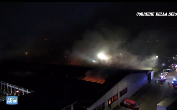 MILANO: BOMBE LA BAROLINI pe caniculă, fum toxic sufocant